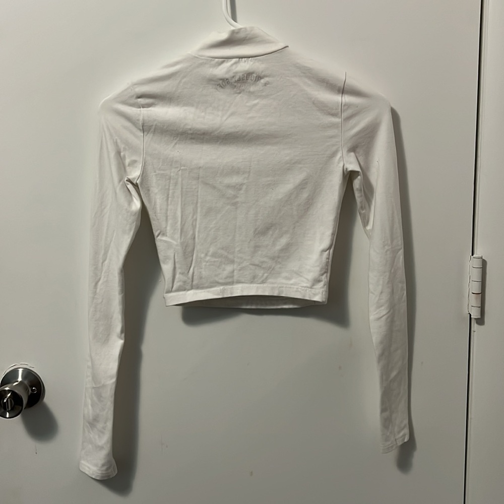 Aeropostale Plain White Long Sleeves Crop Top - Picture 3 of 4